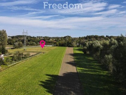 Działka inwestycyjna 60 ar – Niechobrz
