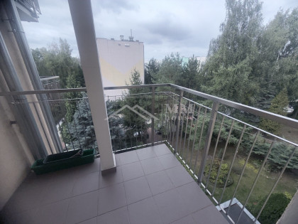 Dwa oddzielnie pokoje, oddzielna widna kuchnia