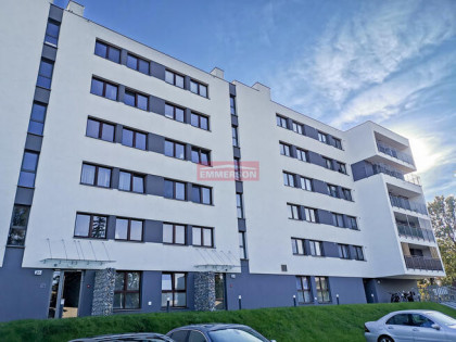 2 pokoje z dużym balkonem