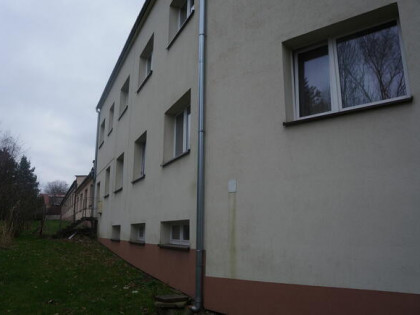 Budynek z lokalami biurowo-usługowymi lub mieszkalnymi