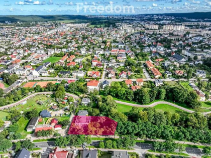 Działka inwestycyjna w centrum Rumi