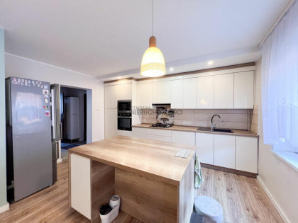 Na sprzedaż duże mieszkanie 104 m² – Miłkowice k. Legnicy