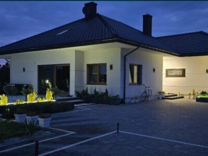 Dom parterowy w malowniczej okolicy