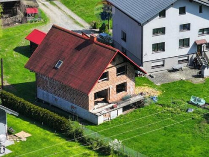 Dom w stanie surowym