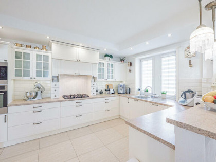 Dom Lewin Brzeski, Powstańców Śląskich