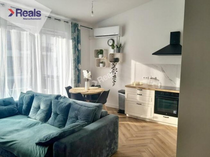 Słoneczne mieszkanie w domu szeregowym.