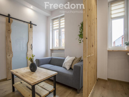 Nowoczesne 2 pokoje z garderobą