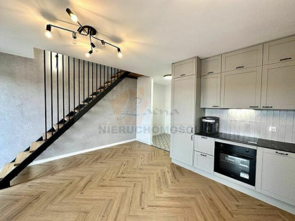 1737M N. Sącz ul. 29 Listopada, nowe- dwupoziomowe mieszkani