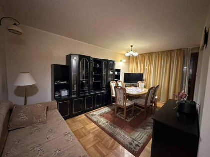 Sprzedam 4-pokojowe mieszkanie w centrum Łosic