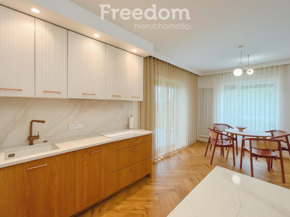 Apartament premium z ogródkiem, wysoki standard