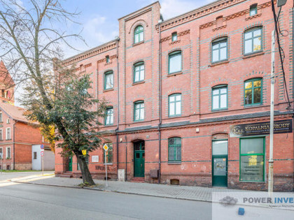 DUŻY LOKAL Z WITRYNA W ŚWIETNEJ LOKALIZACJI