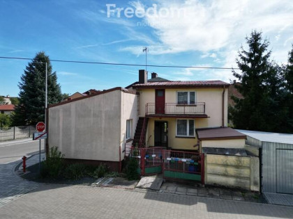 Dom w Szczercowie przy rzece z projektem rozbudowy