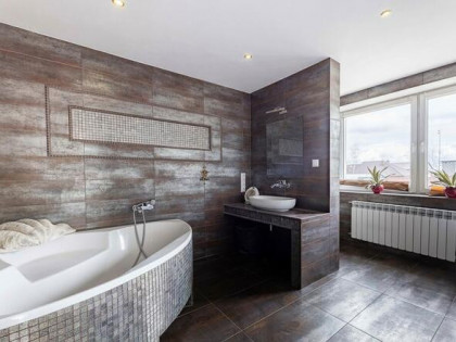 Dom Dwa Garaże Dobudówka Duża Działka Bez Prowizji