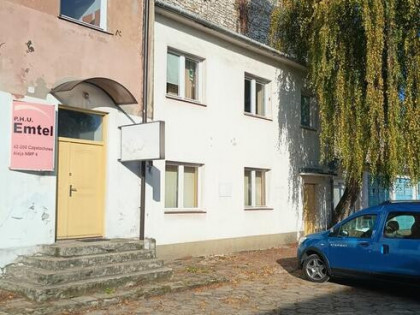 Duża sala na kursy tańca sztuki walki ćwiczenia zajęcia