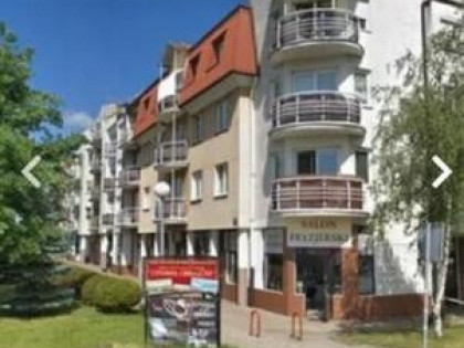 Ursynów C. H. AUCHAN lokal 44 m2 biuro usługowy bezpośredio