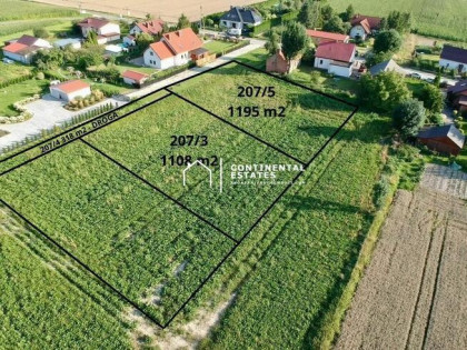Dwie działki budowlane w Bystrem – razem | osobno