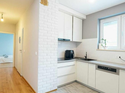 2 pokoje z osobną jasną kuchnią, blok 2017r, 2 balkony