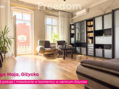 3 pokoje, mieszkanie w kamienicy w centrum Giżycka