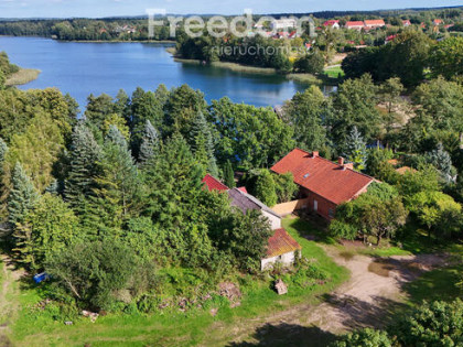 Mazurski dom przy jeziorze Ołów, Ryn