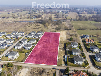 Działka 9258 m2 w Kiełpinie