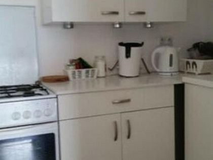 2-pokojowe mieszkanie z balkonem i parkingiem.