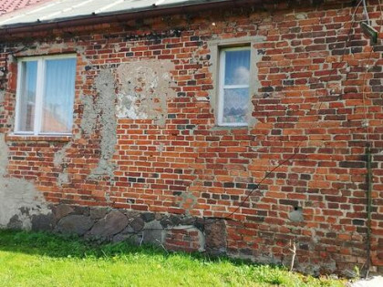 Sprzedam pół domu do remontu