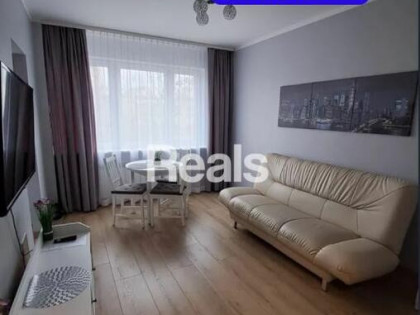 przytulna i cicha kawalerka  doskonała komunikacja