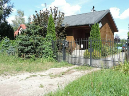 Żyrardów - parterowy dom na zagospodarowanej działce