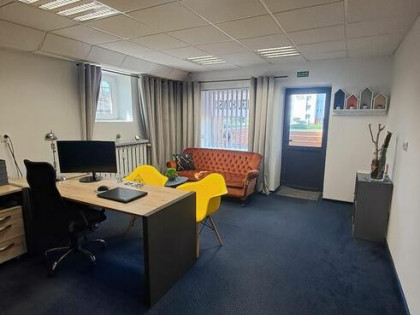 Lokal użytkowy o pow. 48.90m2, Os. Dobrzec