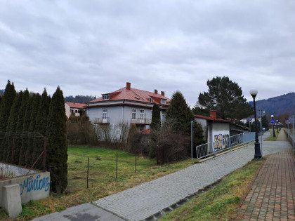 Muszyna -działka z zabudowaniami