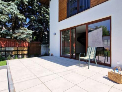 Dom Łódź Bałuty, Julianów-Marysin-Rogi, Warszawska