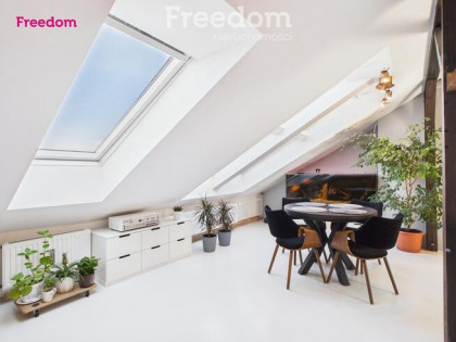 Przestronne mieszkanie na poddaszu – Olsztyn