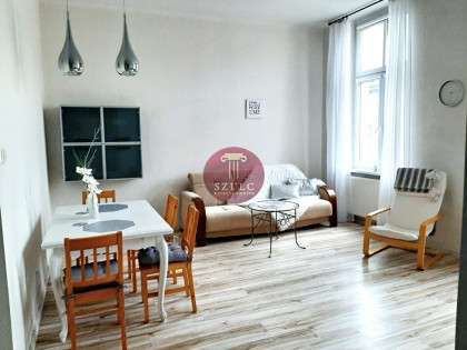 2 pokoje blisko Bramy Portowej.