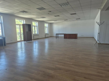 Lokal usługowy/ 200 m2 / Pułaskiego