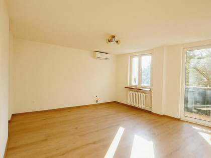 2 pokojowe w stanie idealnym, duży balkon