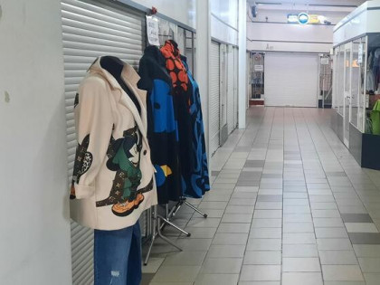 Sprzedam 2boksy ,lokal handlowy 8m2 i 21m2 na WGO w Poznaniu