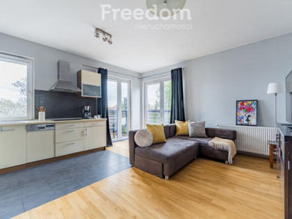 3 pokoje z balkonem, garażem i komórką - Jagiełły