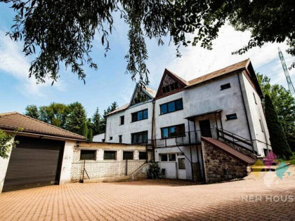 Dom i zabudowania na 1,19 ha działce ok. Olsztyna