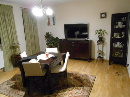 Mieszkanie-2/3 domu 54m2 z garażem