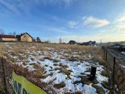 Sprzedam atrakcyjna dzialke z projektem indywidualnym