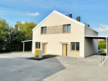 Nowy dom w zabudowie bliźniaczej