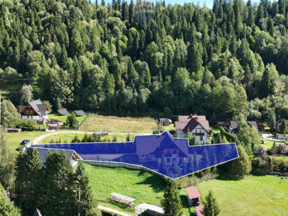 Dom wolnostojący z garażem- Łopuszna