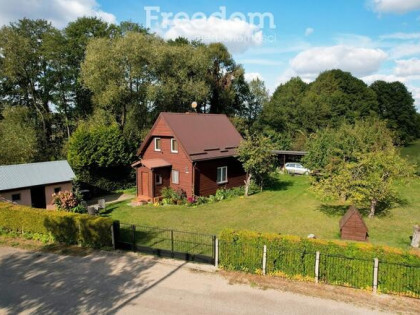 Działka z domkiem blisko jeziora Dręstwo