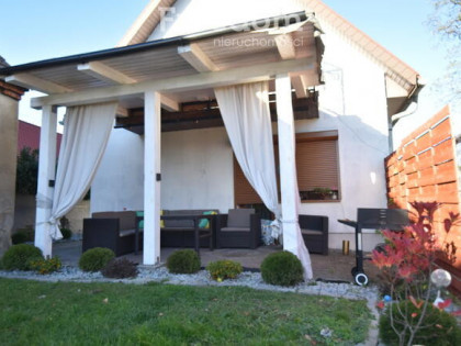 Dom 141 m2, 6 pokoi, 2 kuchnie, 3 łazienki, ogród