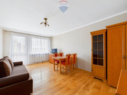 Na sprzedaż umeblowana kawalerka z balkonem