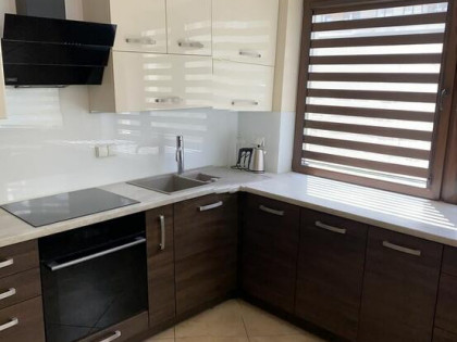 SPRZEDAM BEZPOŚREDNIO 3-POKOJOWE Z OGRÓDKIEM