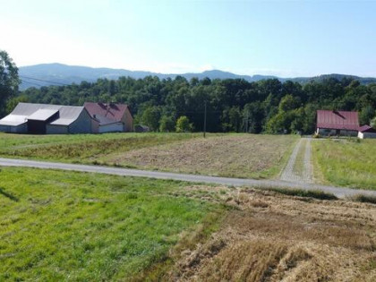 Piękna działka w Czchowie 24ary