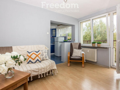 Blisko centrum, z balkonem.