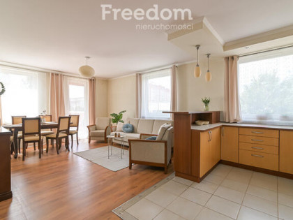 Ustawne mieszkanie z dużym tarasem