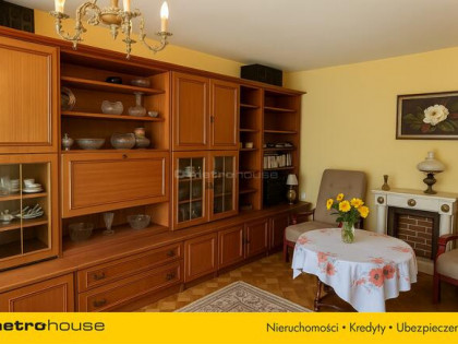 Do remontu  2 pokoje z osobną kuchnią i loggią